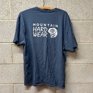 Mountain Hardwear t-shirt